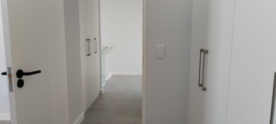 4 Bedroom Property for Sale in Sandown Western Cape